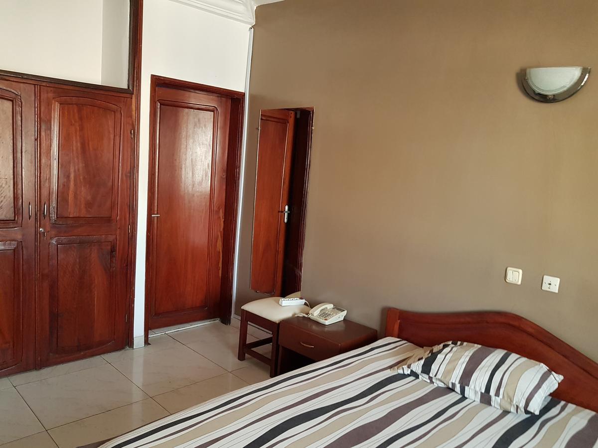 Acropole Hotel Cotonou Exterior foto