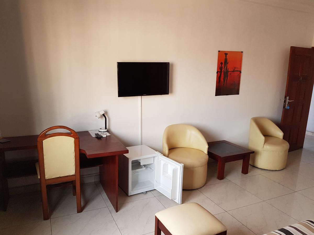 Acropole Hotel Cotonou Exterior foto