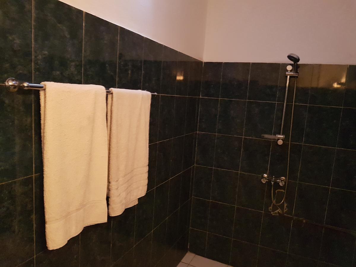 Acropole Hotel Cotonou Exterior foto