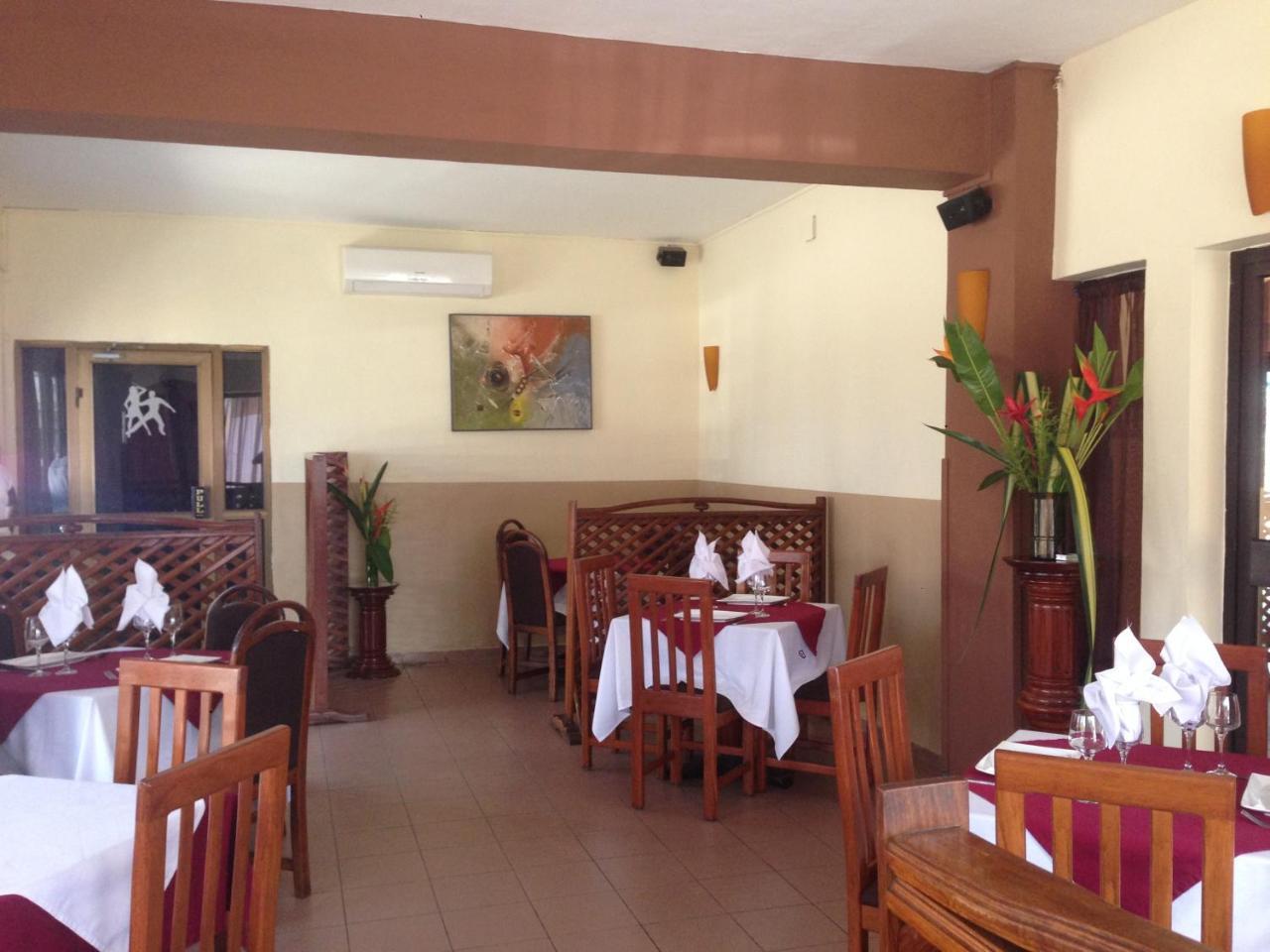 Acropole Hotel Cotonou Exterior foto